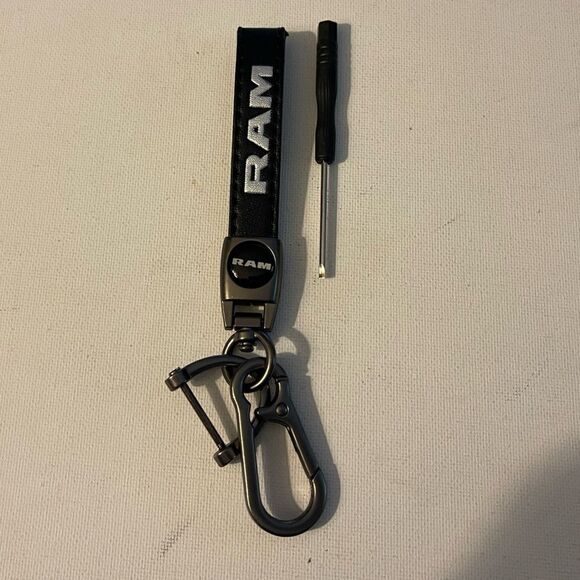 Dodge Ram Key Fob Keychain in Black Leather NWT - Picture 1 of 4
